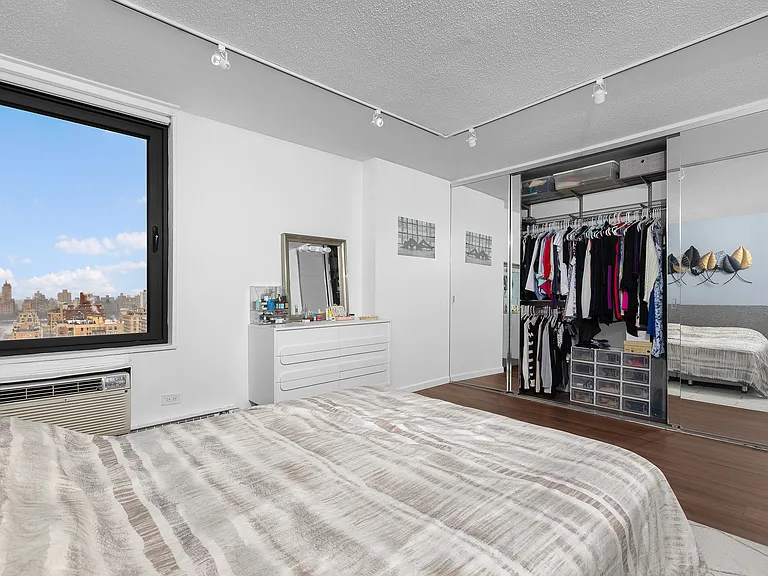 1641 3rd Ave #29D — Photo 6