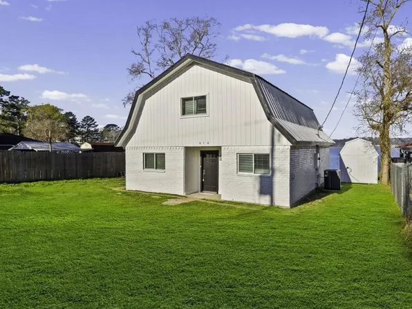 416 Kickapoo Dr, Livingston, TX 77351