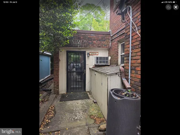 2511 S Grant St, Arlington, VA 22202