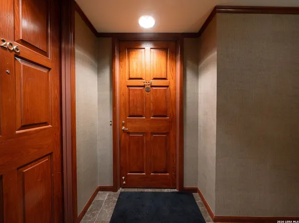 1 Towers Park Lane #1208, San Antonio, TX 78209