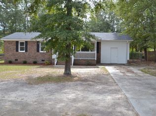 927 Meadow Dr, Lugoff, SC 29078