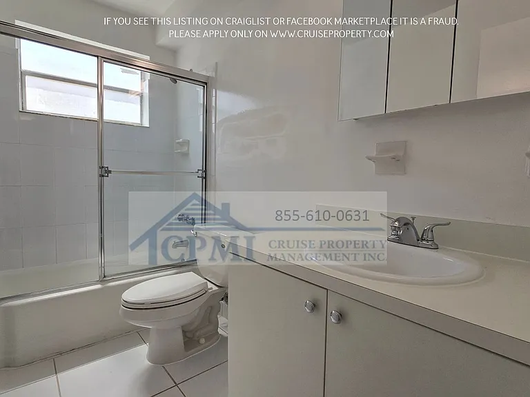 3700 Polk St Hollywood, FL 33021 — Photo 12