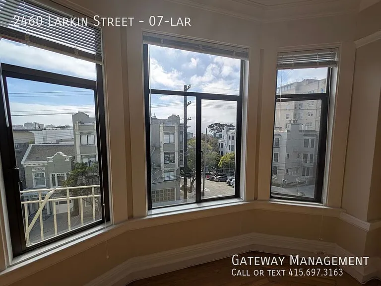 2460 Larkin St #7 — Photo 1