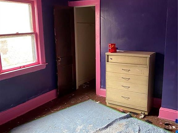 3rd image of 12901 Revere Ave
