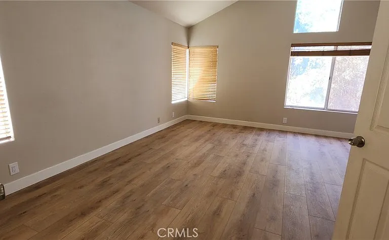 13311 Saratoga Dr — Photo 9