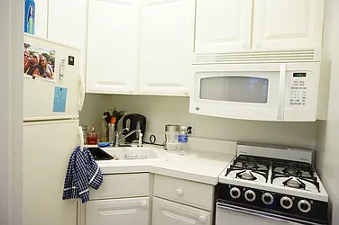 Rented by ALTER REALTY CO INC