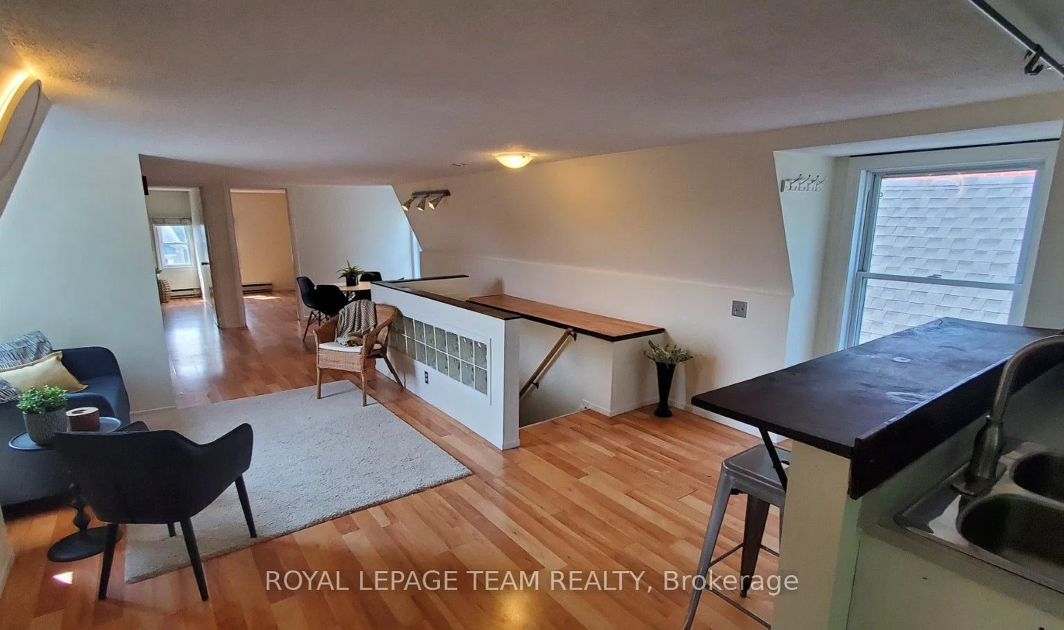 2 bed, $1,950 — Photo 2