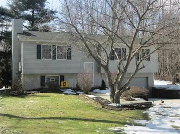 1606 Sunnyacres Rd, Akron, OH 44321