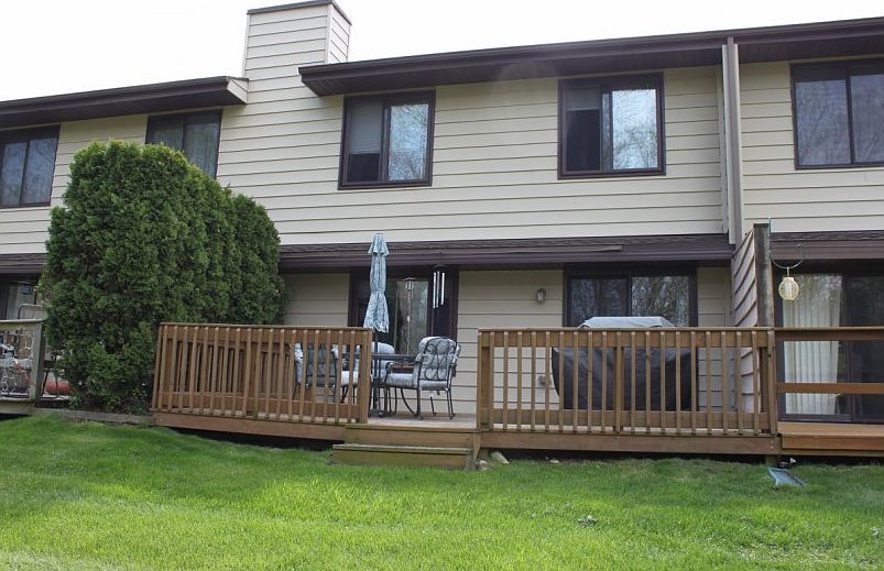 Rear View w/ Deck
