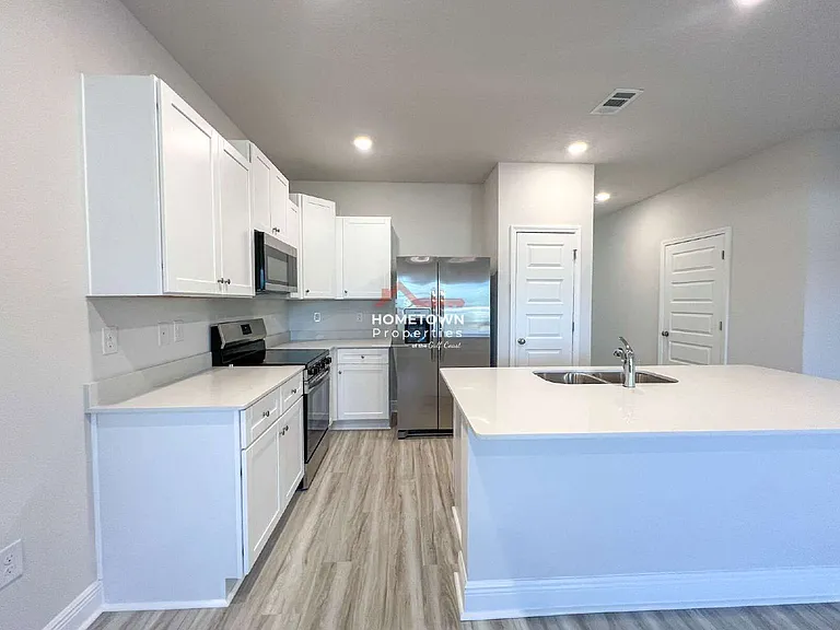 3997 Pendragon Cir — Photo 7