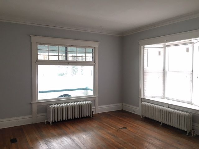 1st image of 1572 Lake Dr SE APT 2
