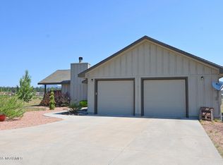8807 E Neptune Dr, Flagstaff, AZ 86004