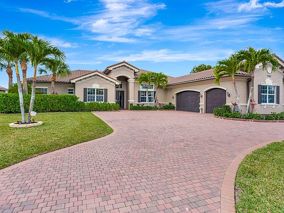 2nd image of 7787 Arbor Crest Way