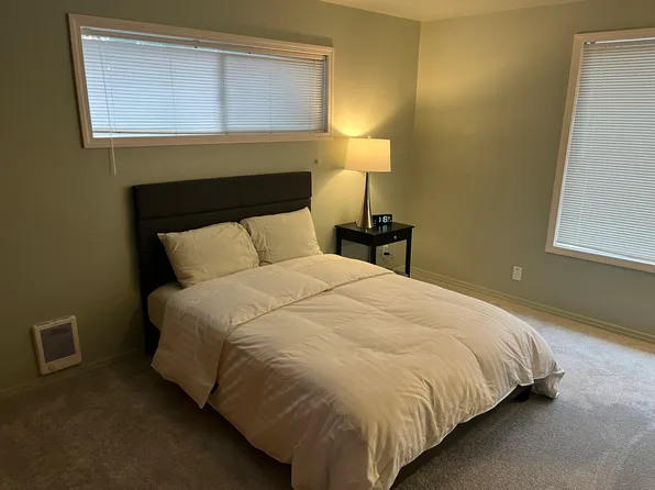 13536 22nd Ave NE, Seattle, WA