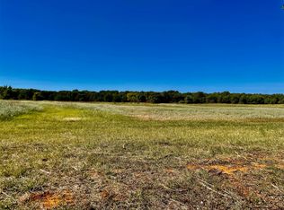 5 Stanley Ln, Poolville, TX 76487