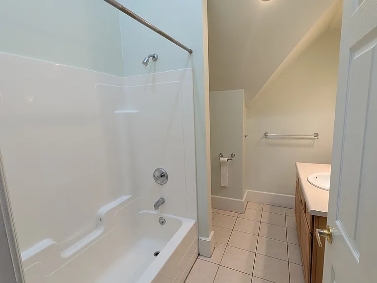 66 Oxford St #3 — Photo 14