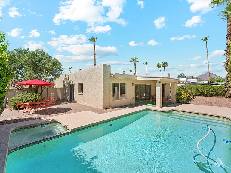 7736 E Buena Terra Way — Photo 4