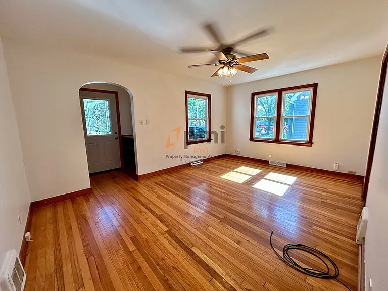 9344 Keilman St — Photo 5