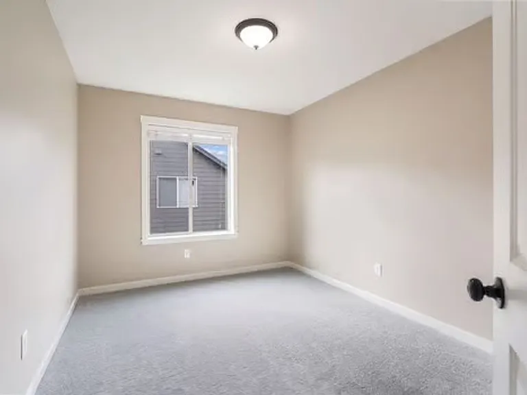 2613 NE 131st Ct — Photo 15