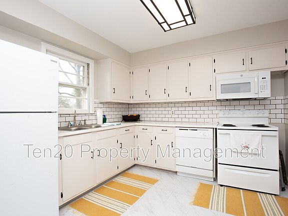2nd image of 4264 Yates Dr