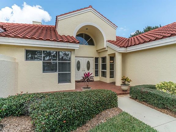 3rd image of 2006 NW Laurel Oak Ln #3
