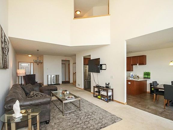 5th image of 15594 Crab Apple Ln