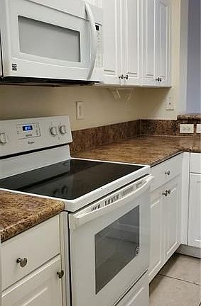 4th image of 9277 SW 227th St #523