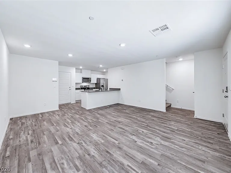 7368 Joanna Brook St — Photo 5