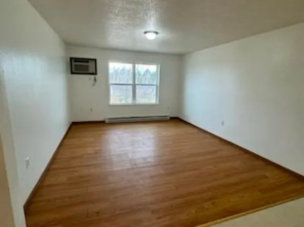 Postville Residential LLC, 439 States Dr #94, Postville, IA 52162