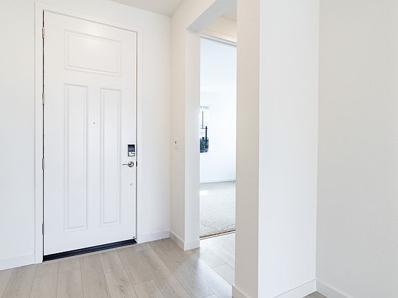 312 W Pasqua Court