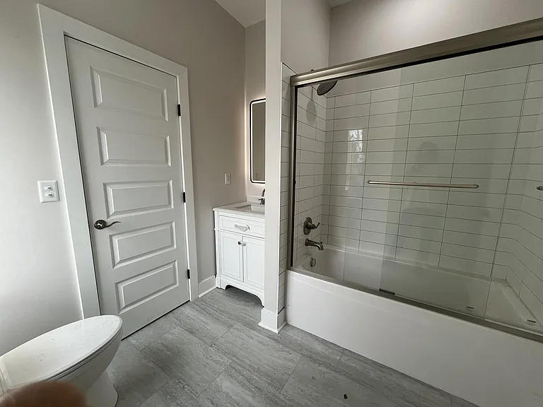 515 E Washington St #4 — Photo 3