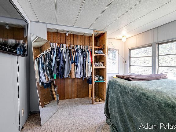 5th image of 7094 Nugent Ave NE