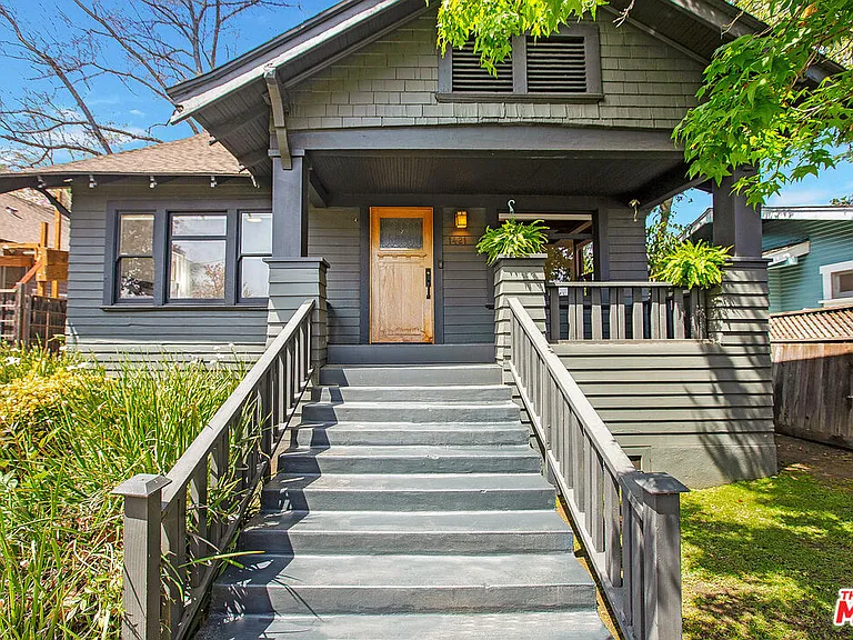 1421 N Alvarado St — Photo 36