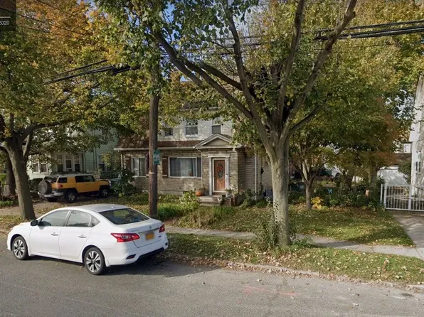 10054 222nd St, Queens Village, NY 11429