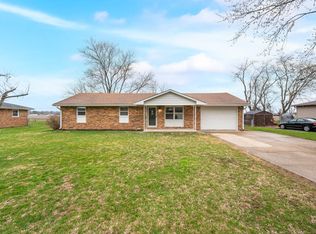 782 N Dellasburg Rd, Columbus, IN 47203