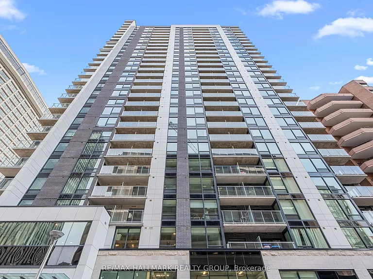 340 Queen St #1403 — Photo 3