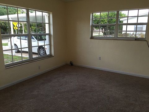 4th image of 21101 NE 13th Pl