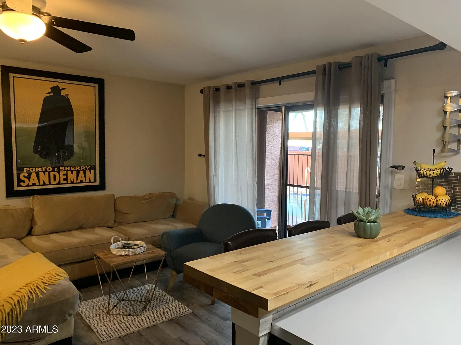 2 bed, 2.0 bath, 806 sqft, $2,500 — Photo 4
