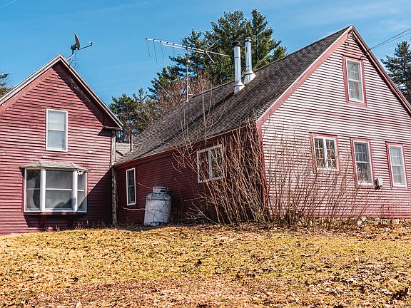 3rd image of 704 Cedar Grove Road