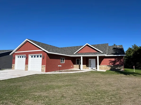710 11th St NW, Perham, MN 56573
