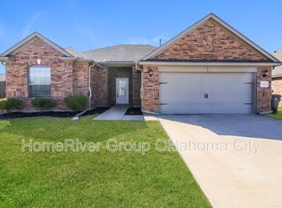 3321 Grace Lake Ct, Yukon, OK 73099