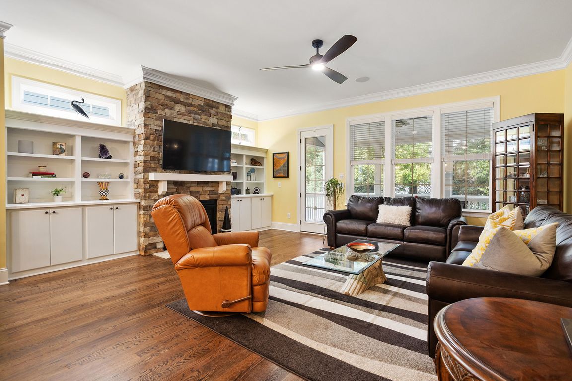 next background image