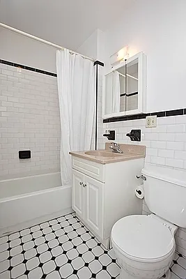 Rented by Weinstein Realty Group | media 41