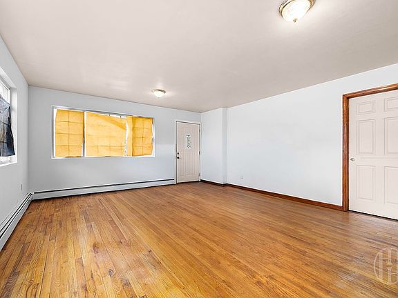 3rd image of 10932 156th St