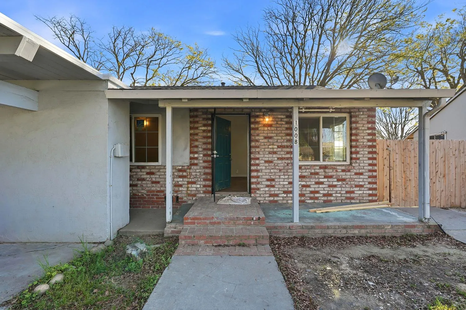 1010-1008 Gemini Ct photo 1