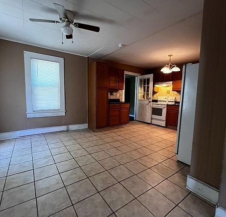 2nd image of 68 Clove Ave