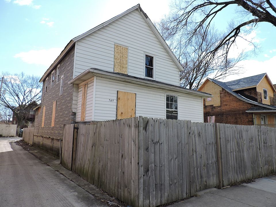 1st image of 749 N Latrobe Ave #1