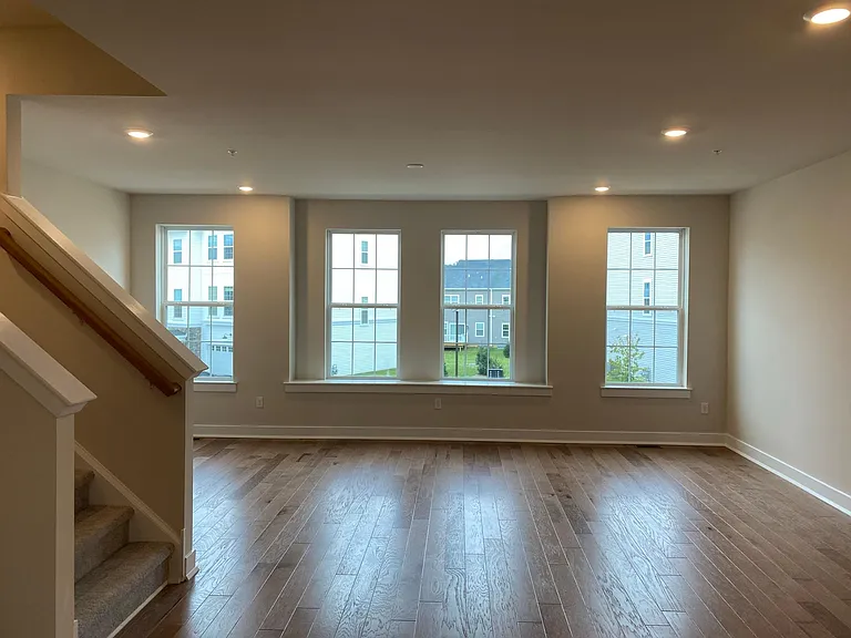 209 Red Leaf Ln #209 — Photo 12
