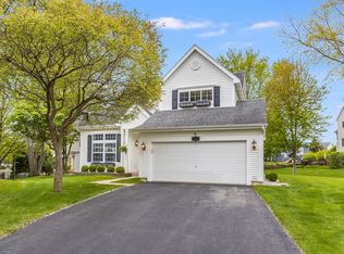 11 Cobbler Ct, South Elgin, IL 60177