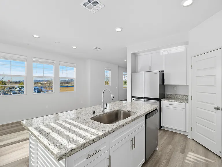 28184 Melrose Dr #183 — Photo 18